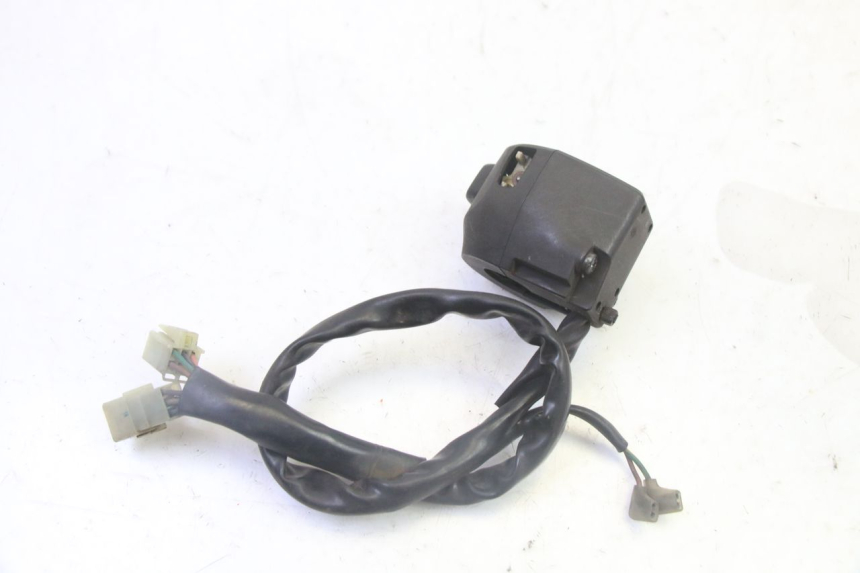 photo de INTERRUPTOR DE LUCES IZQUIERDO YAMAHA X-MAX XMAX 125 (2010 - 2014)
