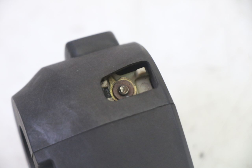 photo de INTERRUPTOR DE LUCES IZQUIERDO YAMAHA X-MAX XMAX 125 (2010 - 2014)