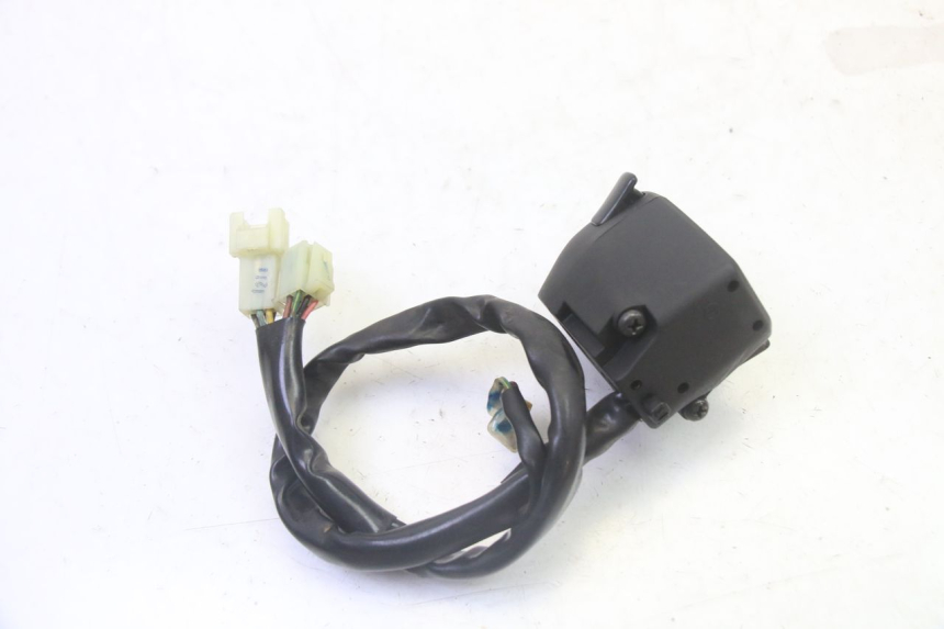 photo de INTERRUPTOR DE LUCES IZQUIERDO YAMAHA X-MAX XMAX 125 (2010 - 2014)