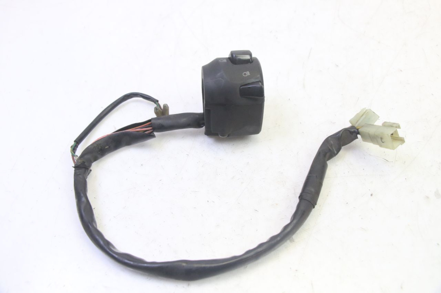 photo de INTERRUPTOR DE LUCES IZQUIERDO YAMAHA X-MAX XMAX 125 (2010 - 2014)