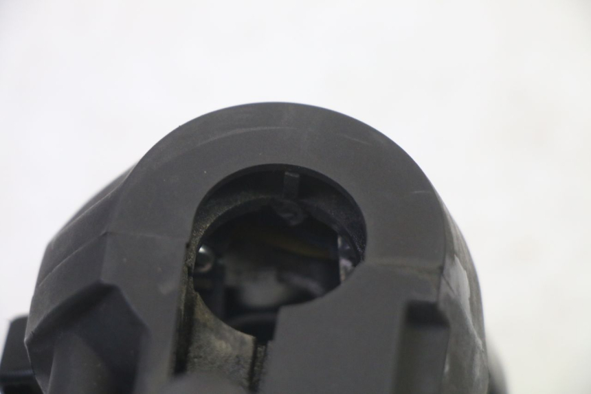 photo de INTERRUPTOR DE LUCES IZQUIERDO YAMAHA X-MAX XMAX 125 (2010 - 2014)