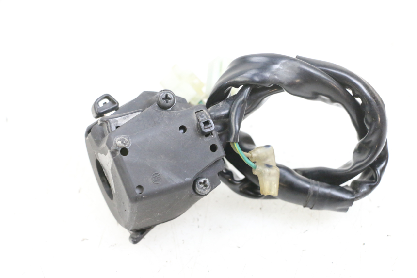 photo de INTERRUPTOR DE LUCES IZQUIERDO YAMAHA X-MAX XMAX 125 (2010 - 2014)