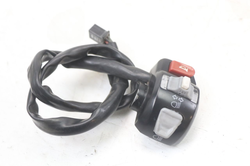 photo de INTERRUPTOR DE LUCES IZQUIERDO YAMAHA BW'S BWS 125 (2010 - 2013)