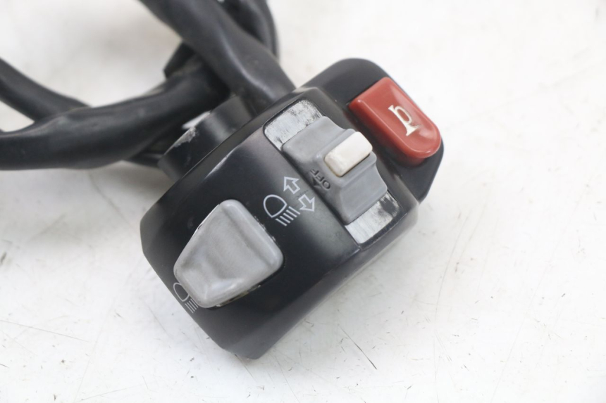 photo de INTERRUPTOR DE LUCES IZQUIERDO YAMAHA BW'S BWS 125 (2010 - 2013)