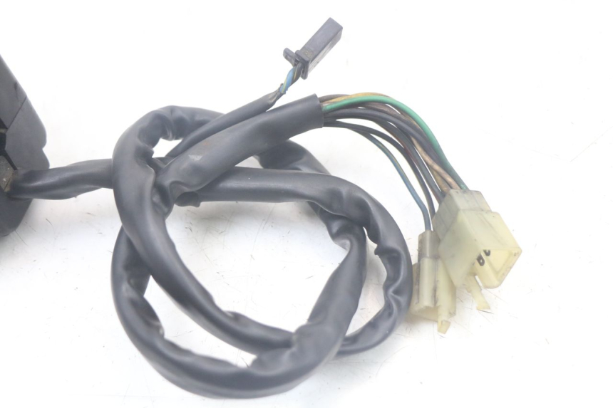 photo de INTERRUPTOR DE LUCES IZQUIERDO YAMAHA FJ 3CX 1200 (1986 - 1996)