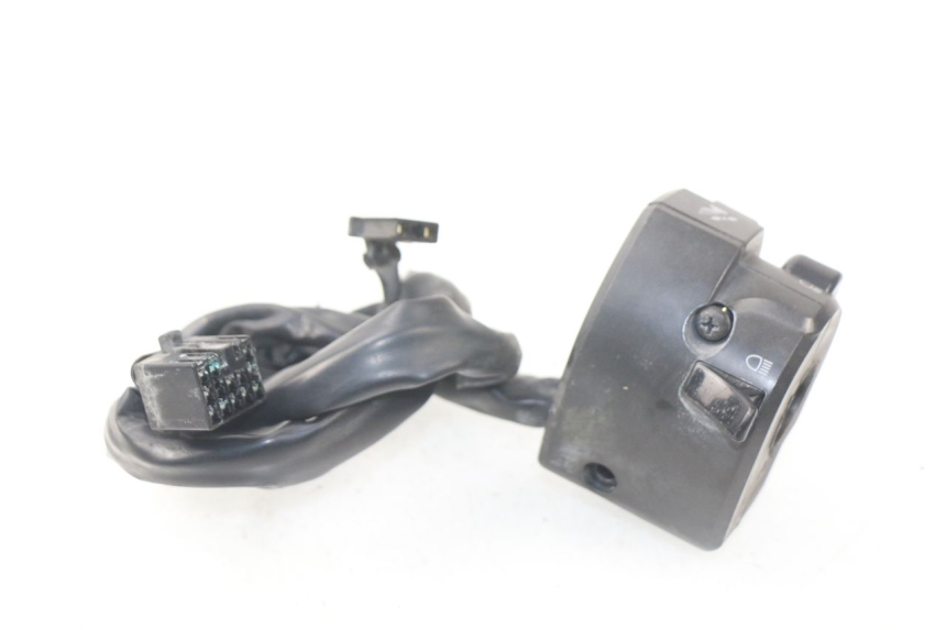 photo de INTERRUPTOR DE LUCES IZQUIERDO YAMAHA FJR ABS 1300 (2006 - 2012)