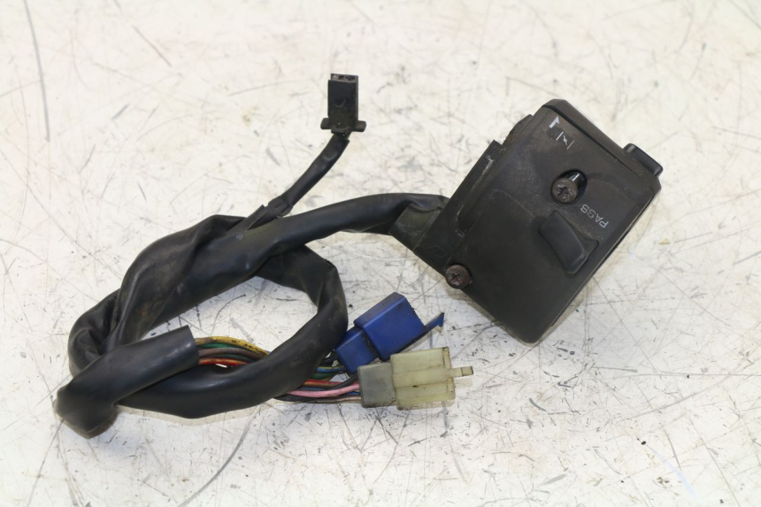 photo de INTERRUPTOR DE LUCES IZQUIERDO YAMAHA FZS FAZER 600 (1998 - 2001)