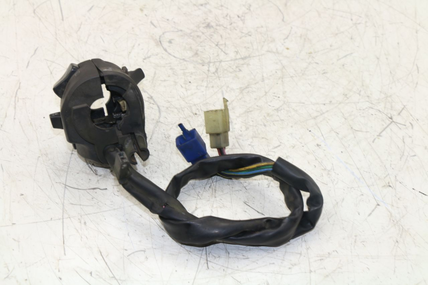 photo de INTERRUPTOR DE LUCES IZQUIERDO YAMAHA FZS FAZER 600 (1998 - 2001)