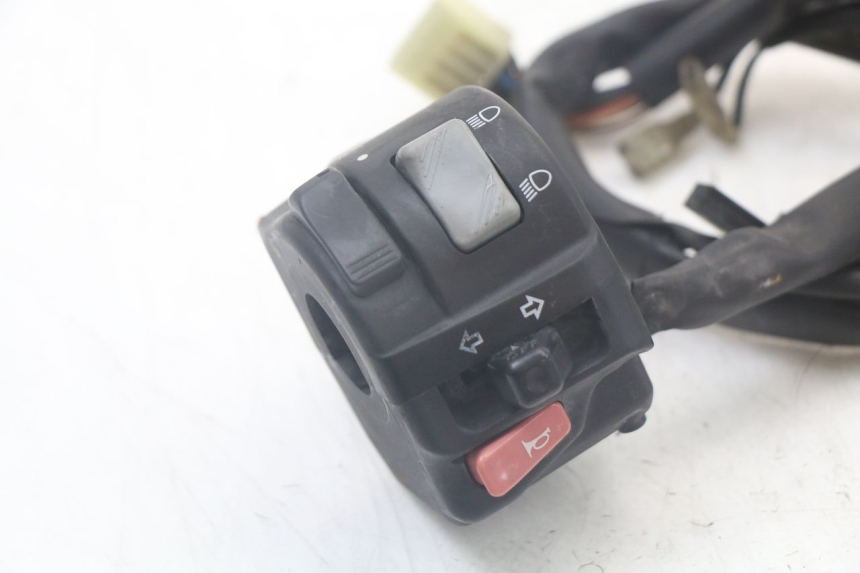 photo de INTERRUPTOR DE LUCES IZQUIERDO YAMAHA TDM ABS 900 (2002 - 2014)