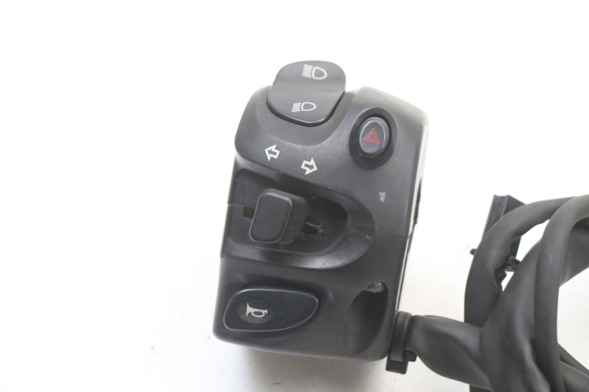 photo de CONMUTADOR IZQUIERDA YAMAHA XJ6 ABS 600 (2008 - 2016)