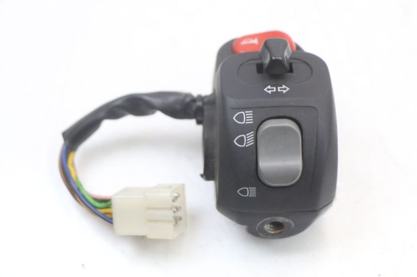 photo de INTERRUPTOR DE LUCES IZQUIERDO YAMAHA YP MAJESTY 125 (2002 - 2006)