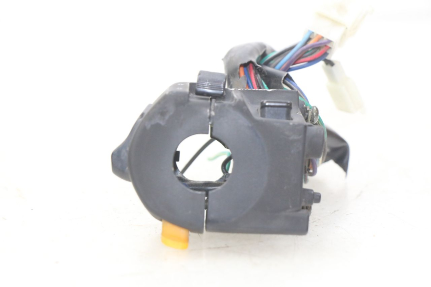 photo de INTERRUPTOR DE LUCES IZQUIERDO YAMASAKI YM T 125 (2015 - 2020)