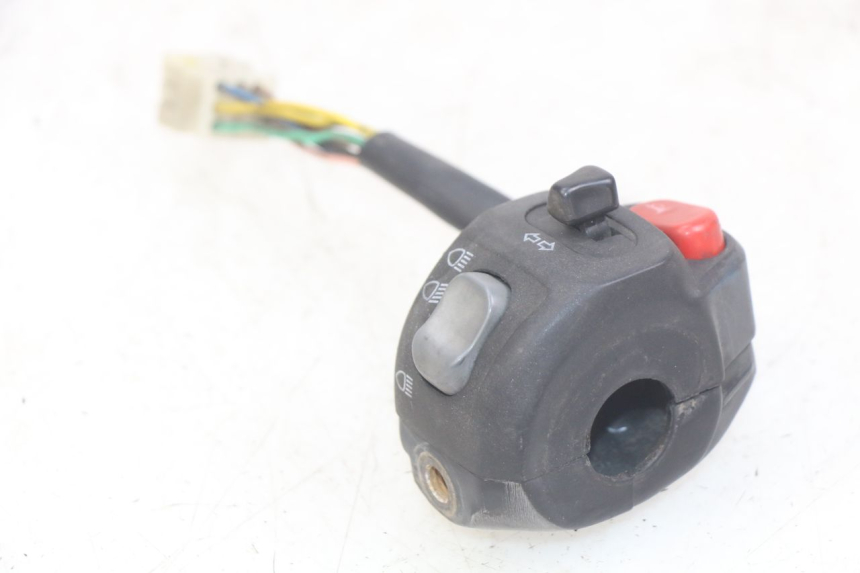 photo de CONMUTADOR IZQUIERDA YAMAHA YP MAJESTY 125 (2007 - 2010)