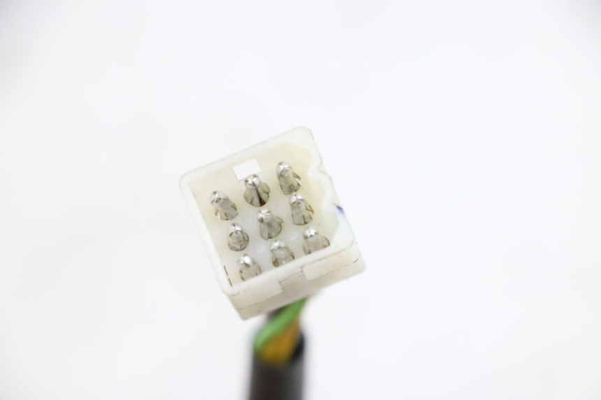 photo de INTERRUPTOR DE LUCES IZQUIERDO YAMAHA YP MAJESTY 125 (2002 - 2006) - Detalle de la pieza