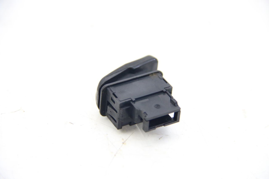 photo de CONMUTADOR DE CLAXON PIAGGIO LIBERTY IGET 4T 50 (2015 - 2020)