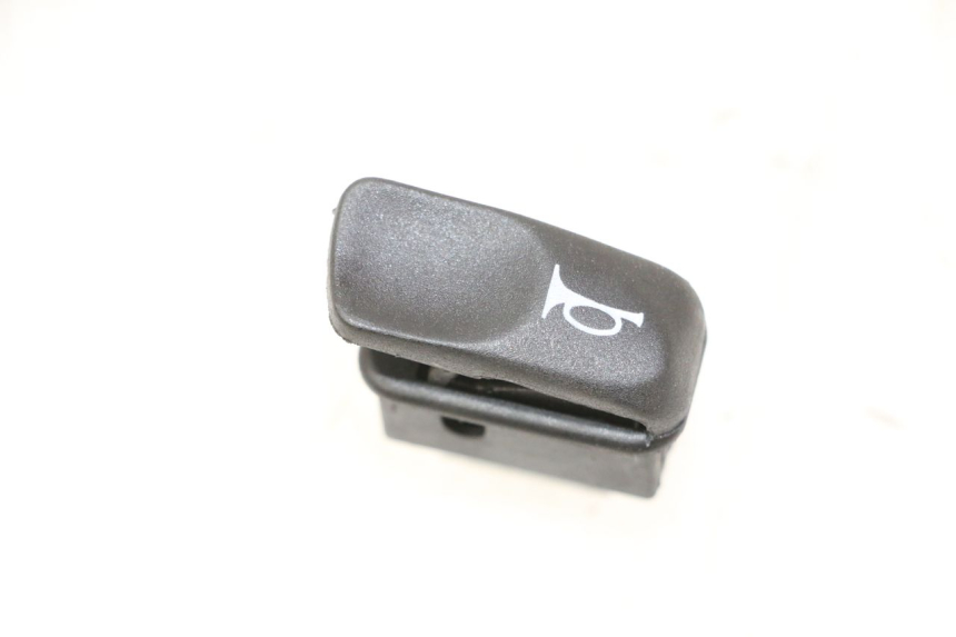 photo de CONMUTADOR CLAXON PIAGGIO MP3 HPE 310 (2024 - 2025)