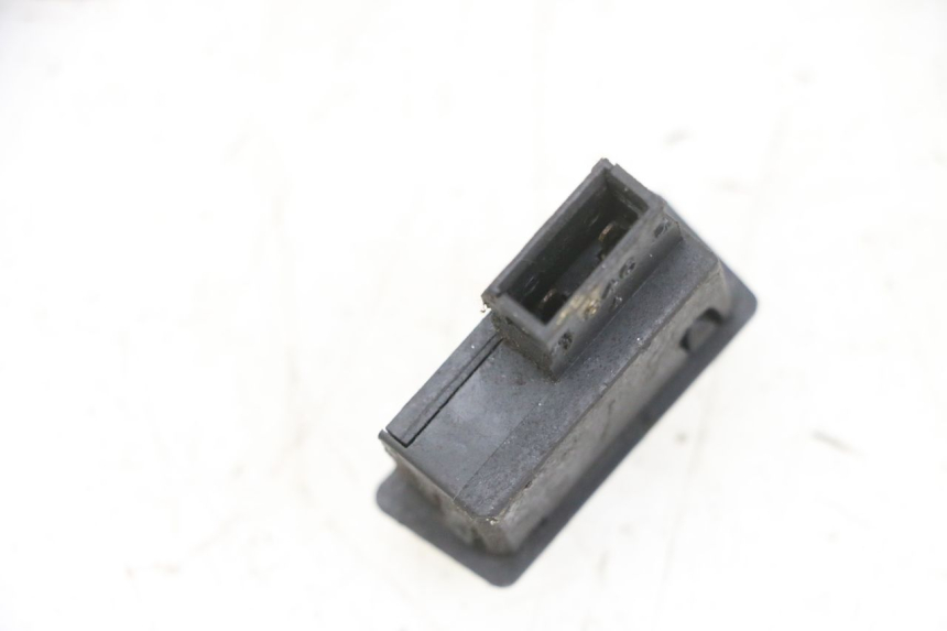 photo de CONMUTADOR DE CLAXON YAMAHA XMAX X-MAX 125 (2006 - 2009) - Detalle de la pieza