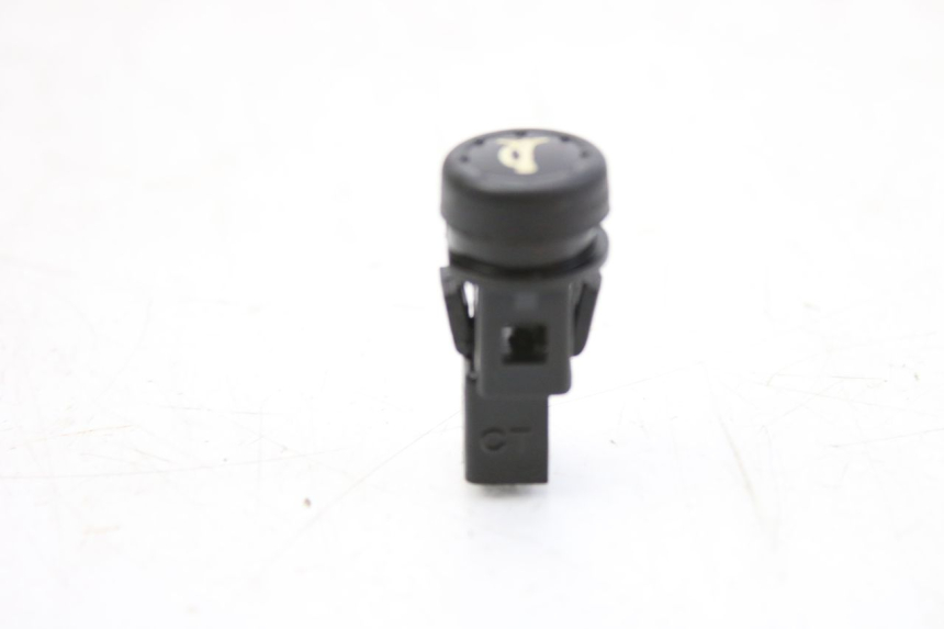 photo de CONMUTADOR DE CLAXON PIAGGIO ZIP 4T 50 (2018 - 2020)