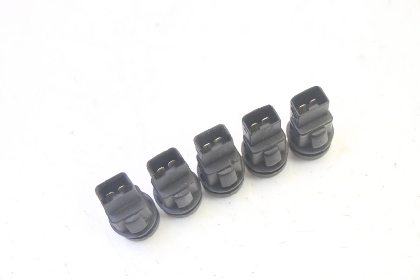 photo de CONMUTADOR PIAGGIO MP3 HPE 350 (2018 - 2020) - Otra perspectiva