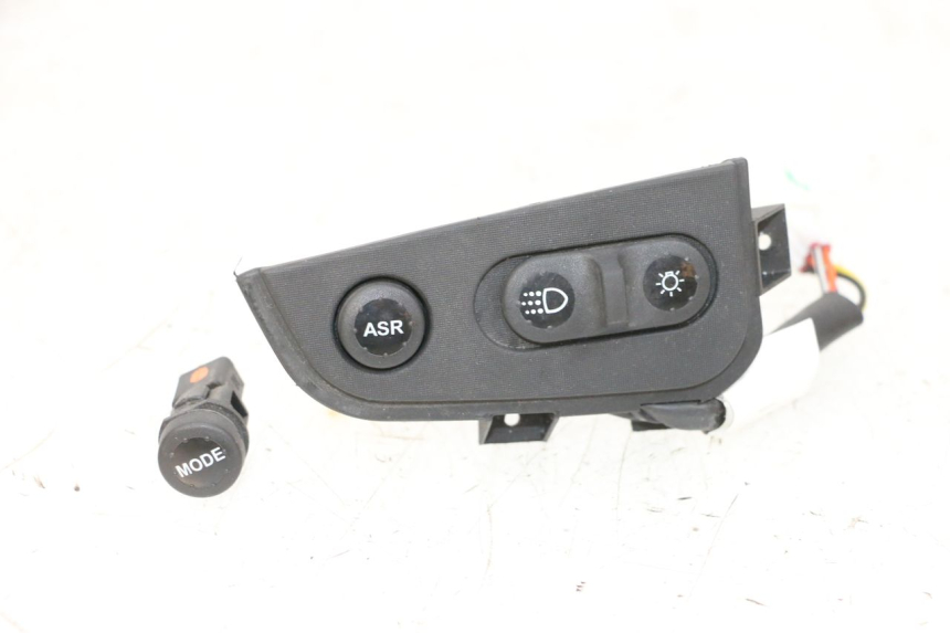 photo de CONMUTADOR PIAGGIO MP3 HPE 300 (2019 - 2026) - Vista principal