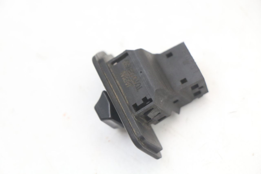 photo de INTERRUPTOR DE LUZ DE FARO. HONDA FES PANTHEON 2T 125 (1998 - 2002)