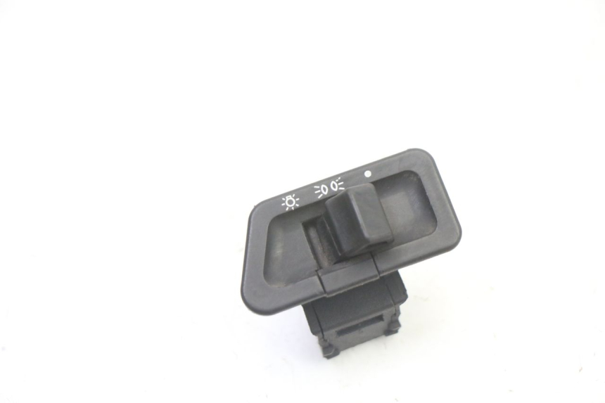 photo de INTERRUPTOR DE LUZ DE FARO. SYM FIDDLE 2 50 (2008 - 2013)