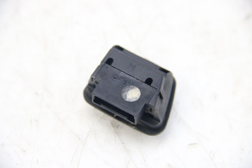 photo de INTERRUPTOR DE LUZ DE FARO. GILERA RUNNER SP 50 (2009 - 2017)