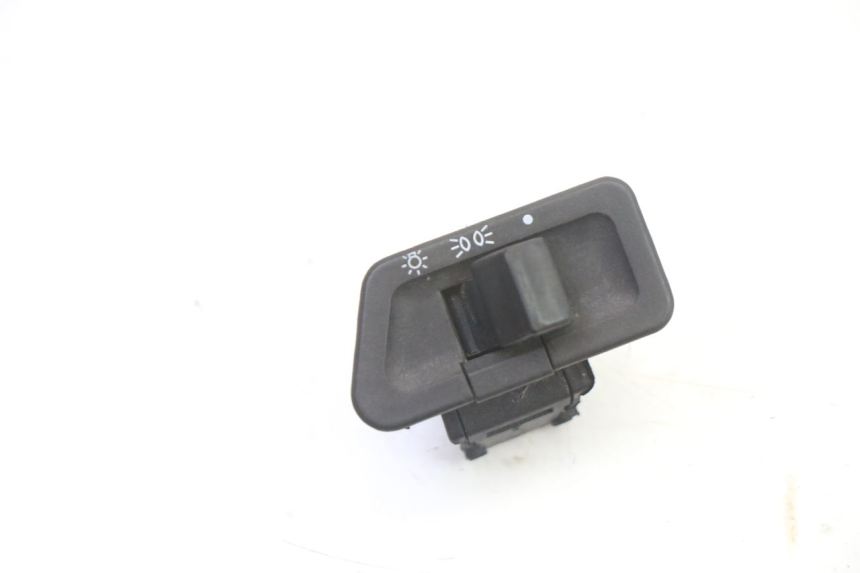 photo de INTERRUPTOR DE LUZ DE FARO. SYM ORBIT 2 4T 50 (2008 - 2017)