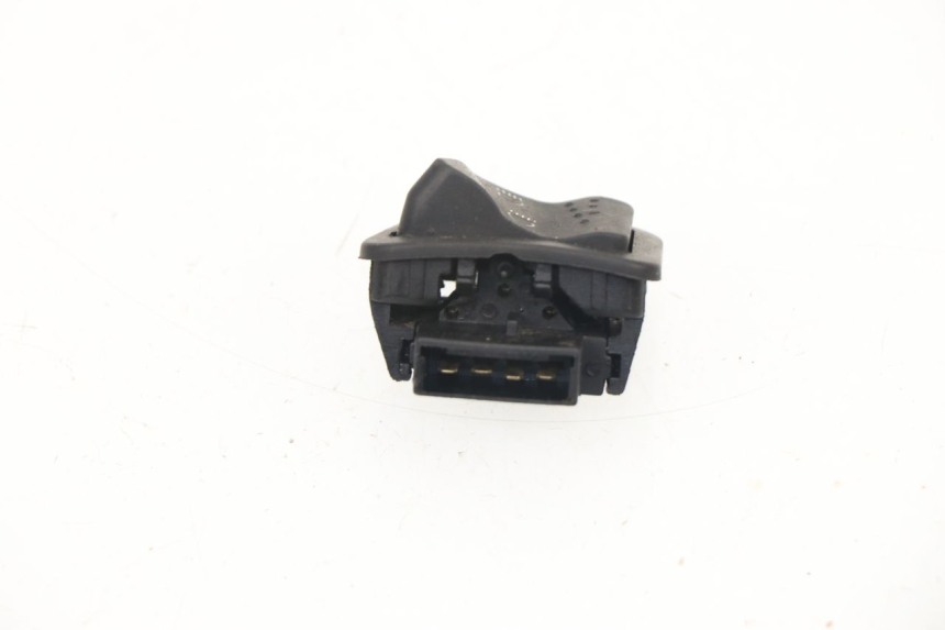 photo de INTERRUPTOR DE LUZ PIAGGIO ZIP 2T 50 (2009 - 2019)