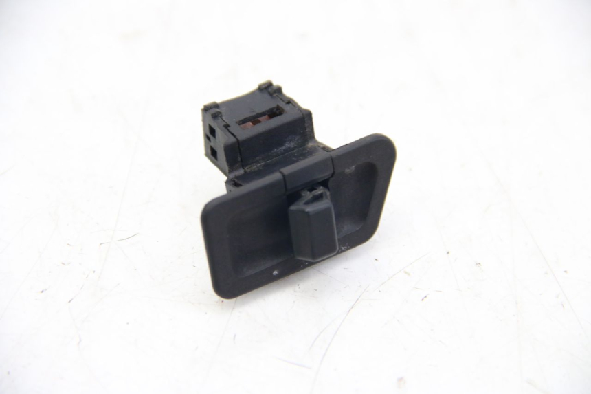 photo de INTERRUPTOR DE LUZ DE FARO. SYM FIDDLE 2 125 (2010 - 2013)