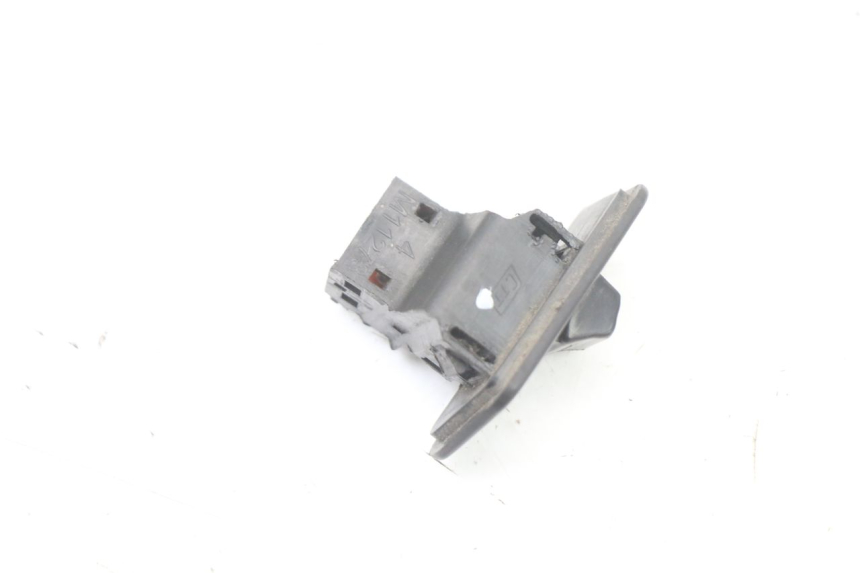 photo de INTERRUPTOR DE LUZ DE FARO. SYM ORBIT 2 4T 50 (2008 - 2017)