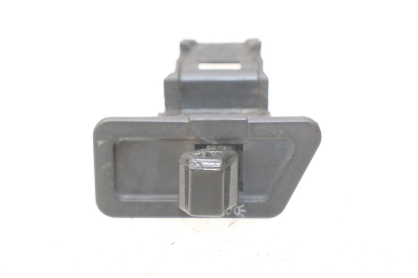 photo de INTERRUPTOR DE LUZ DE FARO. EUROCKA VIRTUALITY GT 4T 50 (2011 - 2017)