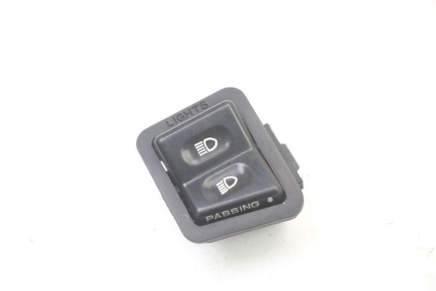 photo de INTERRUPTOR DE LUZ ALTA APRILIA ATLANTIC 125 (2003 - 2009)