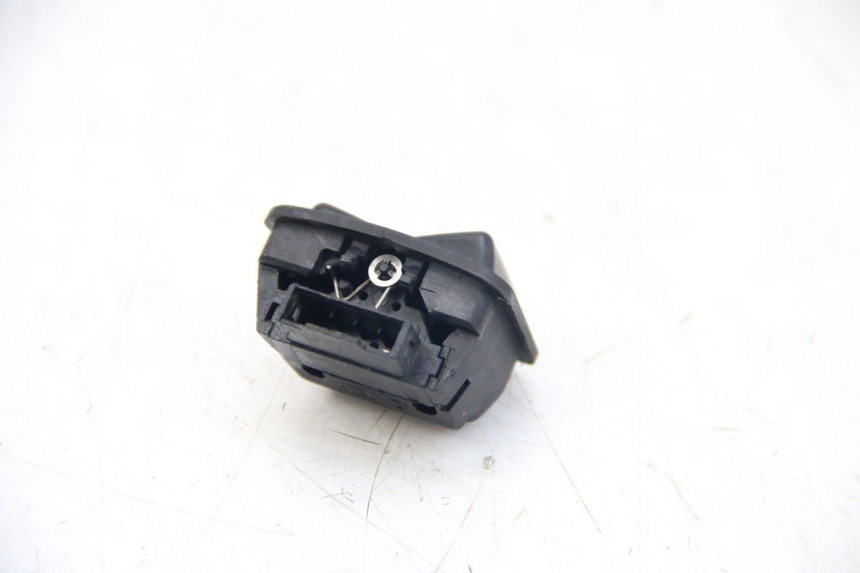 photo de INTERRUPTOR DE LUZ ALTA APRILIA ATLANTIC 125 (2003 - 2009)