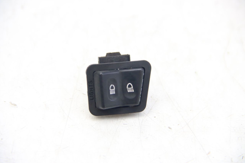 photo de INTERRUPTOR DE LUZ ALTA APRILIA ATLANTIC 125 (2003 - 2009)