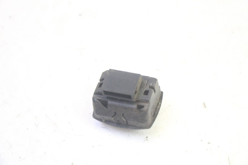 photo de INTERRUPTOR DE LUZ ALTA PEUGEOT DJANGO 4T 50 (2014 - 2019) - Otra perspectiva