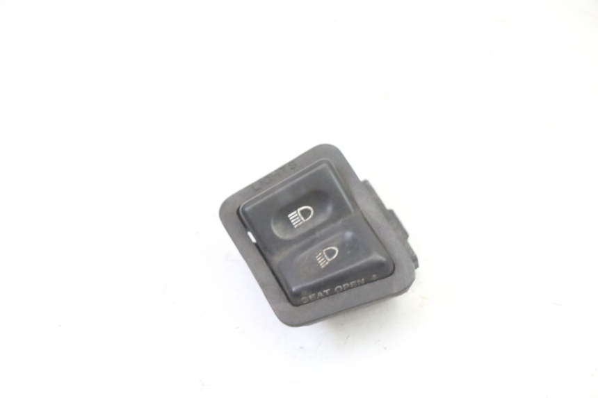 photo de INTERRUPTOR DE LUZ ALTA SYM FIDDLE 3 III 125 (2014 - 2020)