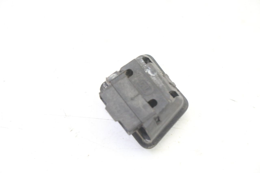 photo de INTERRUPTOR DE LUZ ALTA SYM FIDDLE 3 III 125 (2014 - 2020)