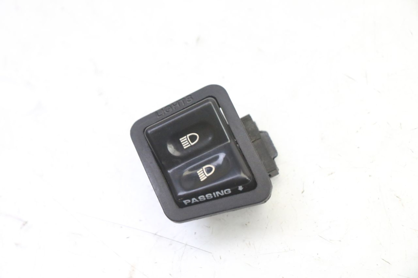 photo de CONMUTADOR LUCES SYM FIDDLE 3 III 50 (2014 - 2020)