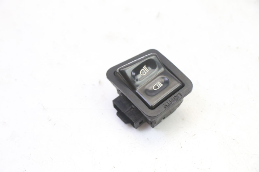 photo de CONMUTADOR LUCES SYM FIDDLE 3 III 50 (2014 - 2020)