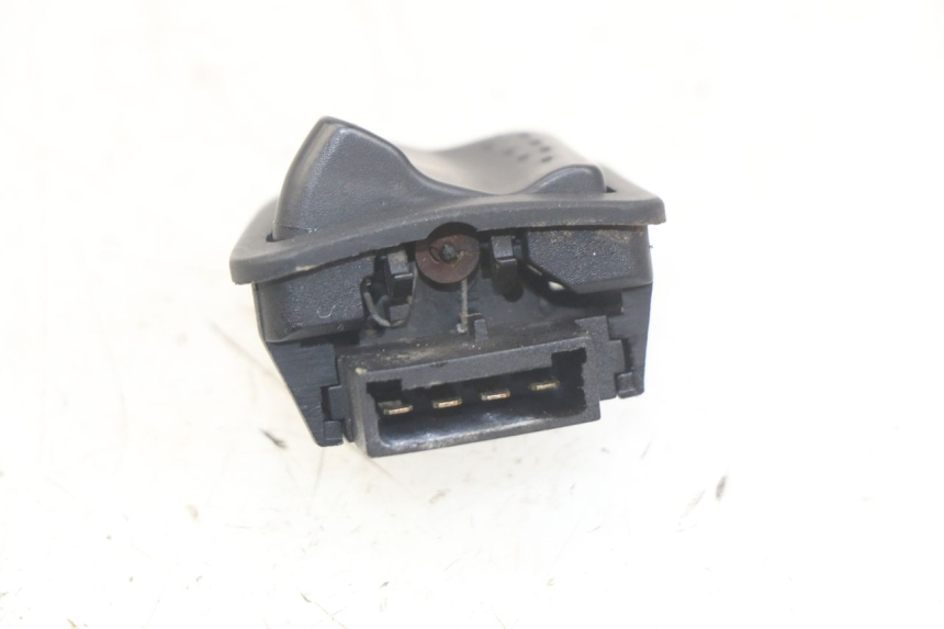 photo de INTERRUPTOR DE LUZ ALTA PIAGGIO FLY 2T 50 (2004 - 2017)