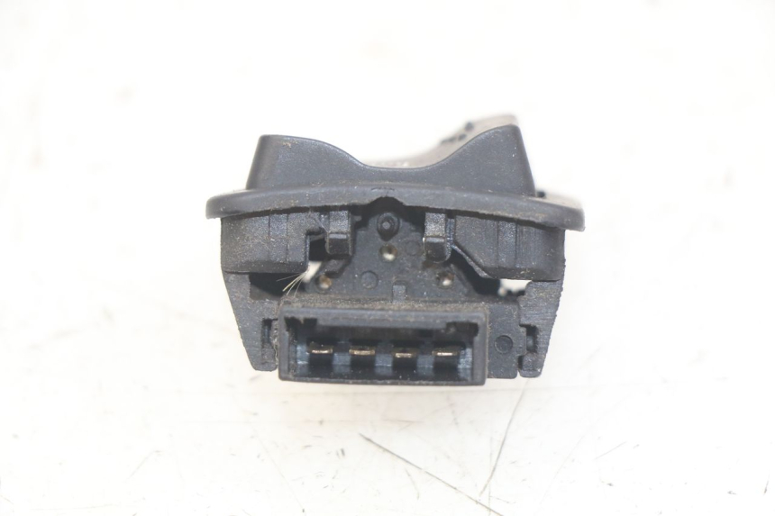 photo de INTERRUPTOR DE LUZ ALTA PIAGGIO FLY 4T 50 (2013 - 2017)
