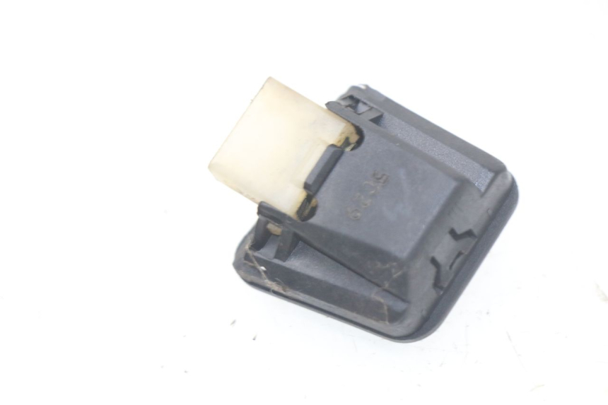 photo de INTERRUPTOR DE LUZ ALTA HONDA SCV LEAD 100 (2003 - 2007)