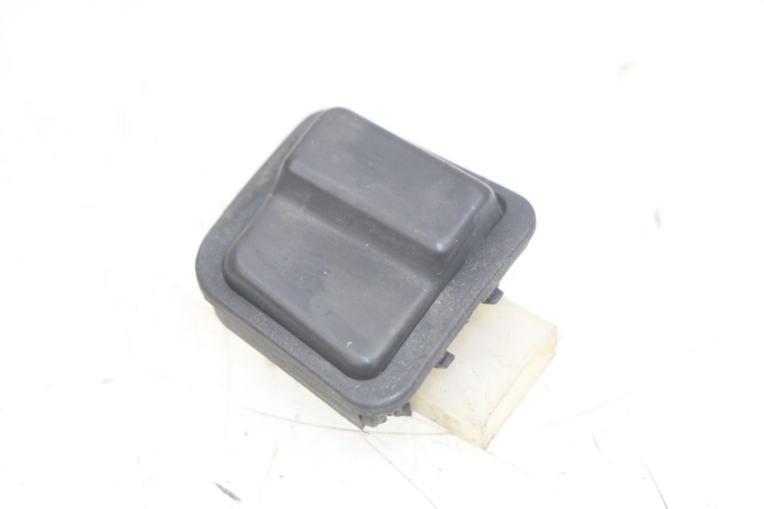 photo de INTERRUPTOR DE LUZ ALTA HONDA SCV LEAD 100 (2003 - 2007)