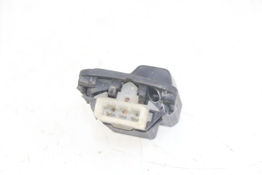 photo de INTERRUPTOR DE LUZ ALTA HONDA SCV LEAD 100 (2003 - 2007)