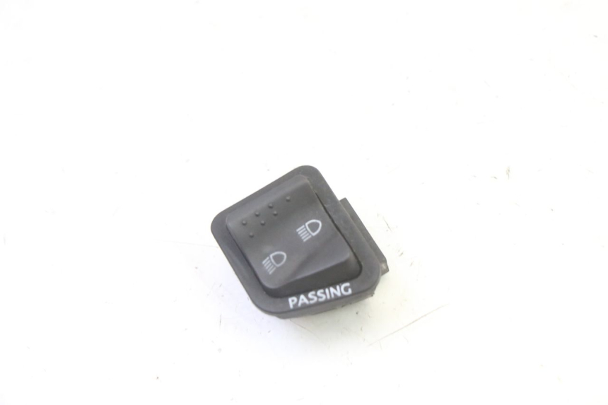 photo de INTERRUPTOR DE LUZ ALTA PIAGGIO MP3 RL 250 (2007 - 2010)