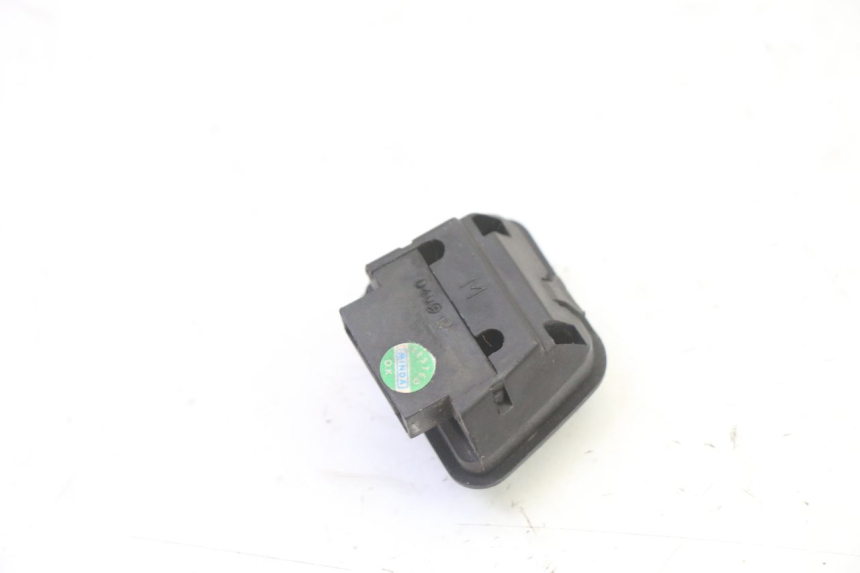 photo de INTERRUPTOR DE LUZ ALTA PIAGGIO MP3 RL 250 (2007 - 2010)
