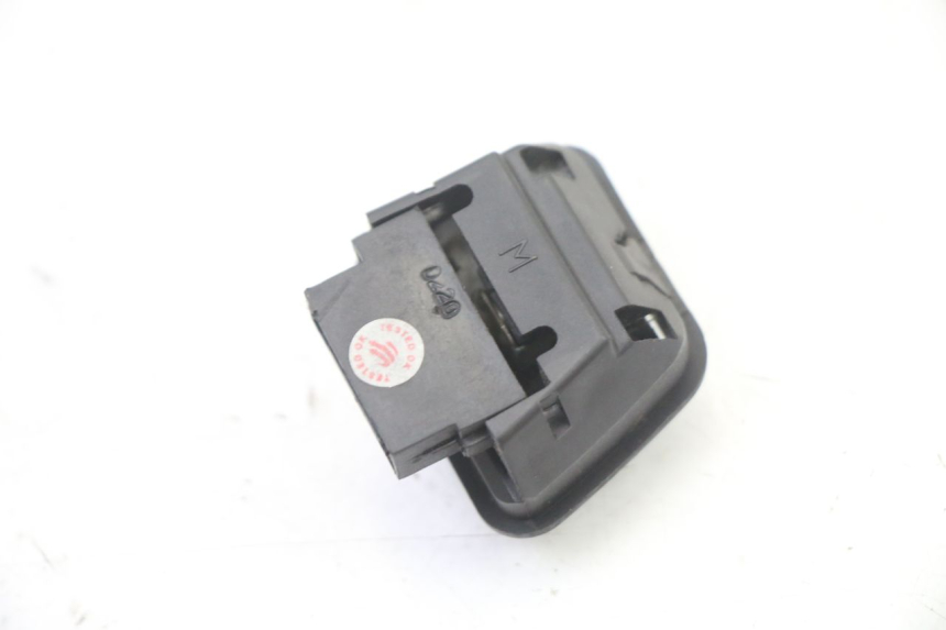 photo de INTERRUPTOR DE LUZ ALTA PIAGGIO NEW TYPHOON 50 (2018 - 2021)
