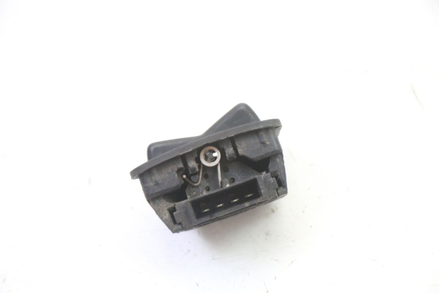 photo de INTERRUPTOR DE LUZ ALTA SYM ORBIT 2 4T 50 (2008 - 2017)