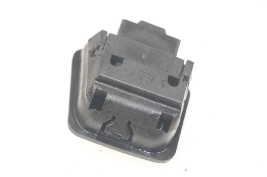 photo de INTERRUPTOR DE LUZ ALTA SYM ORBIT III 3 4T 50 (2018 - 2021)